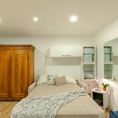 Brand New! Luxurious Apartment In Heart Of Milán Exterior foto